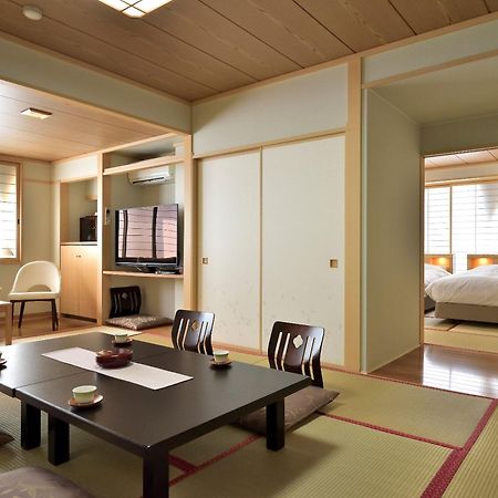 Hotel Tsubakino Yamanouchi  Bagian luar foto