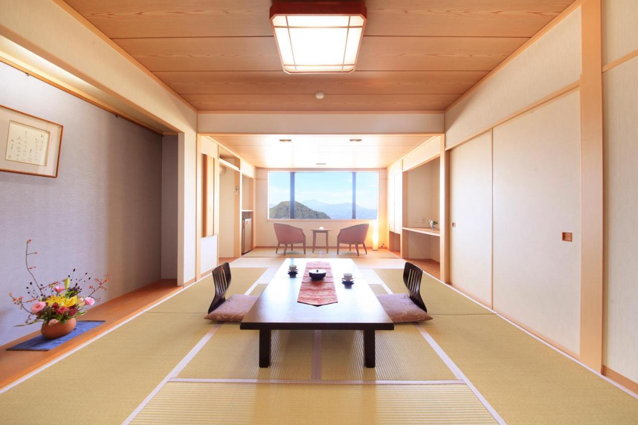 Hotel Tsubakino Yamanouchi  Bagian luar foto
