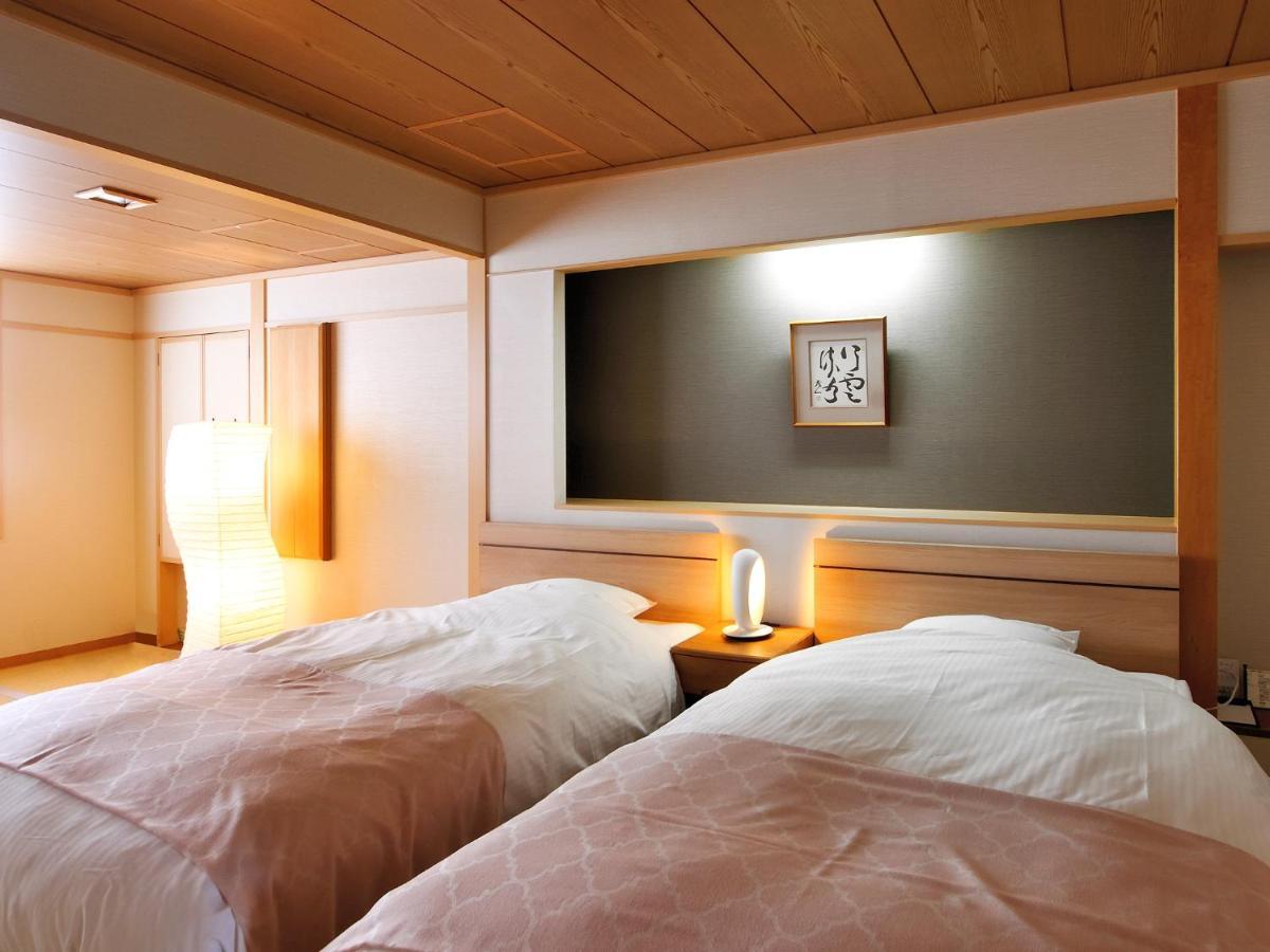 Hotel Tsubakino Yamanouchi  Bagian luar foto